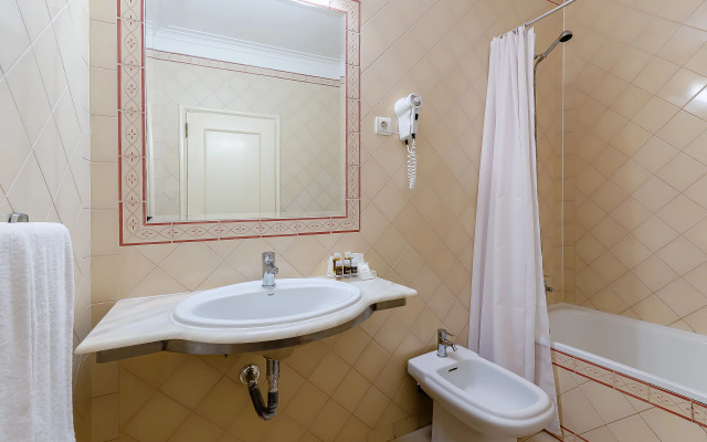 TURIM Estrela do Vau Hotel
