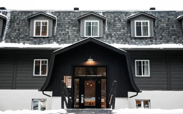 Хостел Manitonga