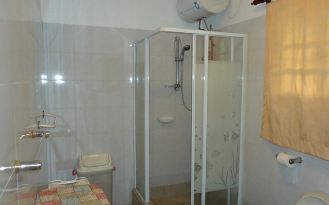 Le Pti Payot Guest House