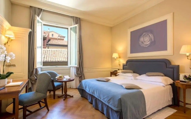 Hotel Corona d'Oro
