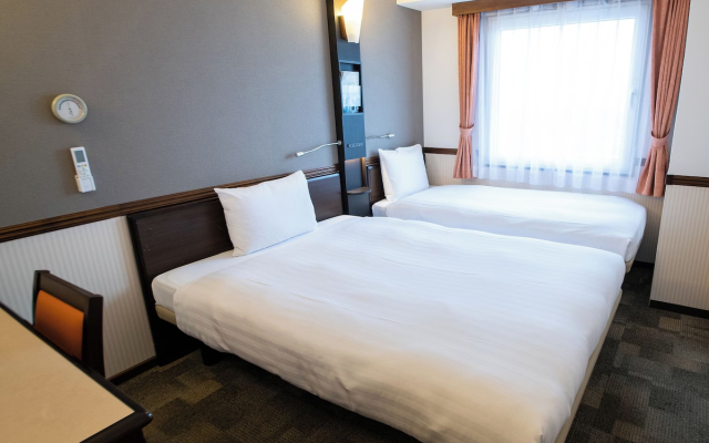 Toyoko Inn Shin Osaka Higashi Mikuni Station
