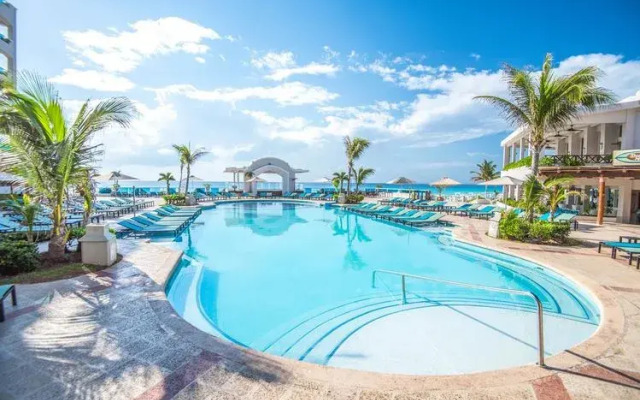 New Gran Caribe Real Cancún