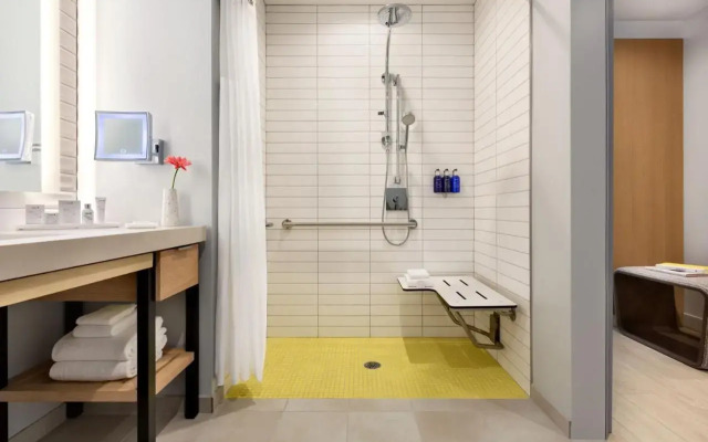 The Viv Hotel, Anaheim, a Tribute Portfolio Hotel