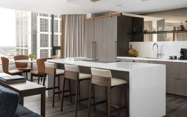 Four Seasons Houston Hotel