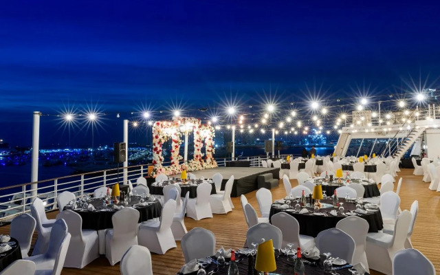 Queen Elizabeth 2 Hotel by Accor