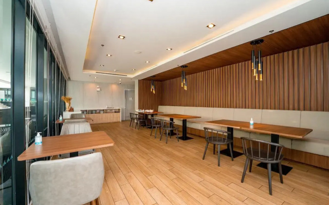 Amanta Hotel & Residence Sathorn