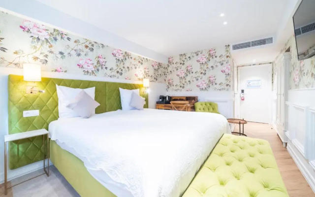 Grand Hotel Normandy by CW Hotel Collection