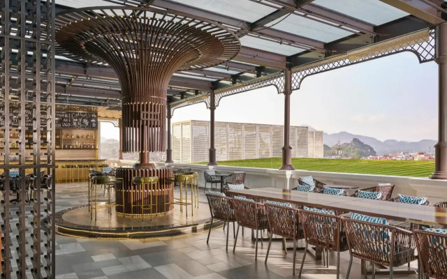 Four Points by Sheraton Lang Son