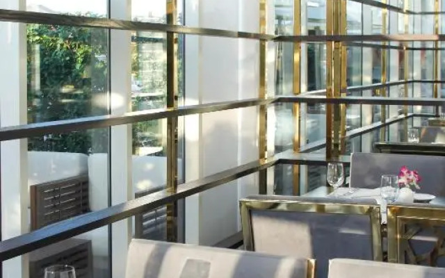 Tamani Marina Hotel and Hotel Apartments
