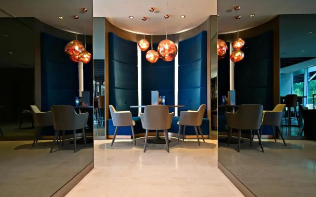 Clayton Hotel Chiswick