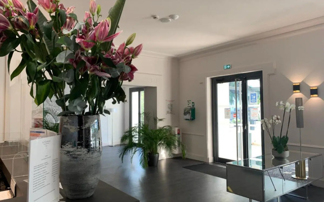Hôtel Le Canberra