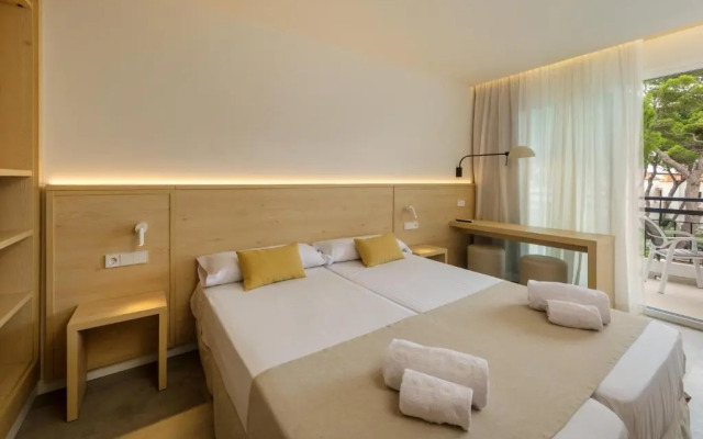 Hotel Cabot Cala Ferrera