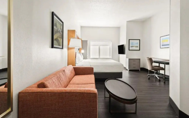 Holiday Inn & Suites Bothell by IHG
