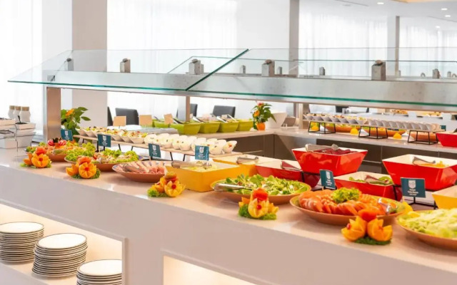 Отель Cala Bona