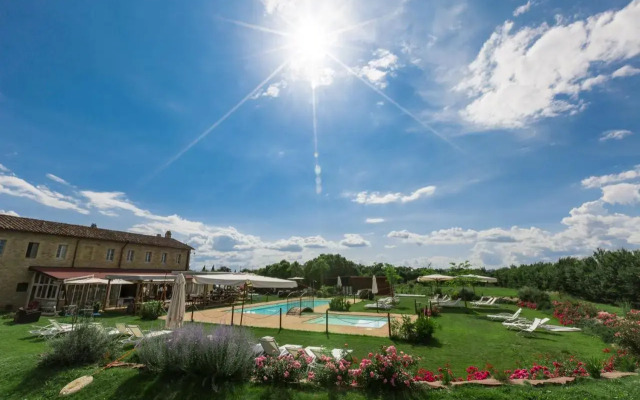 Favorita Food&Wine Resort