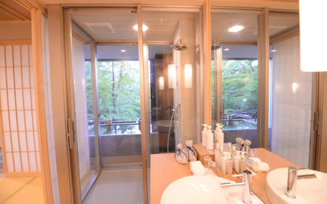 Western Japanese room with mountain view 사진 2