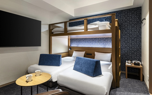 2 Single Beds + 1 Loft Bed Triple room 사진 1