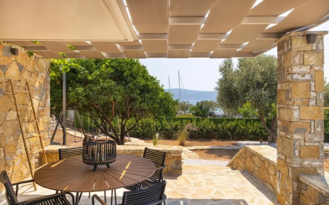 Chariclea Villa