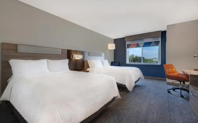 Holiday Inn Express & Suites Chino Hills by IHG