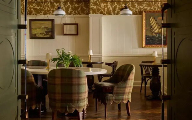 Portrush Adelphi