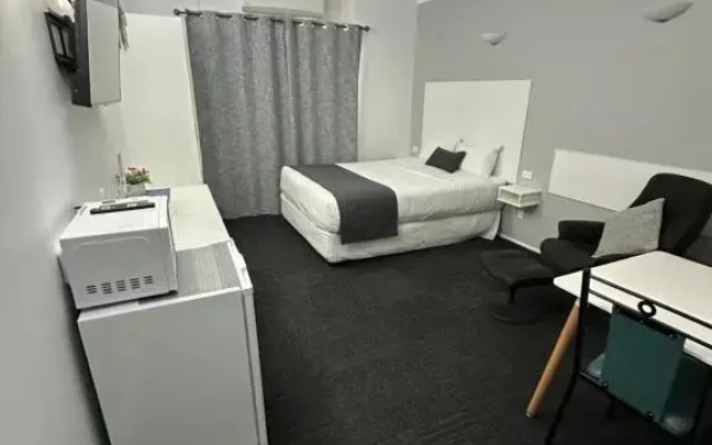 Riviana Motel