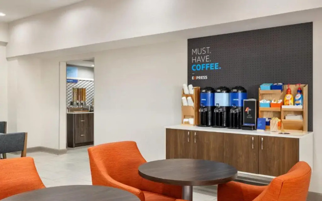 Holiday Inn Express & Suites Opelousas by IHG