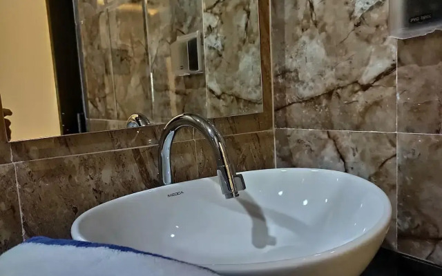 Crown Beach Villas Hotel