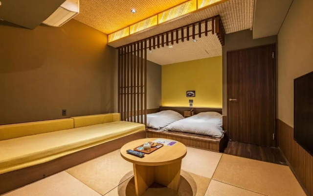 Japanese-Western Style with Open-Air Bath on the Mountain Side room 사진 2