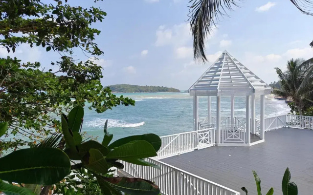 Bhundhari Residence Koh Samui
