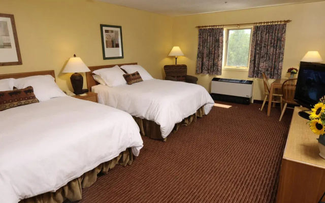 Grand Summit Hotel