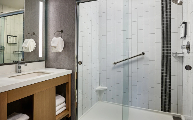 Hyatt Place Peña Station/Denver Airport