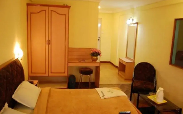 Royal Hotel
