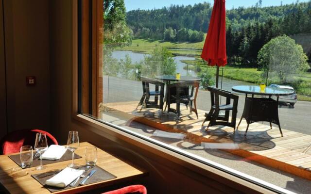 Hôtel-Restaurant LEtang du Moulin