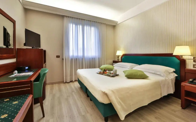 Astoria, Sure Hotel Collection by Best Western Hotel