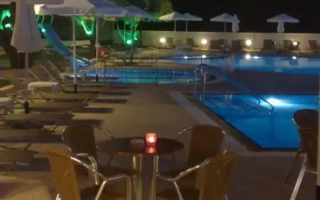 Aloha Hotel