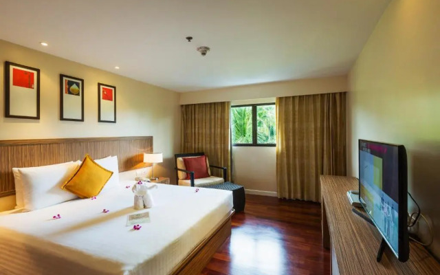 Holiday Inn Resort Phuket Surin Beach, an IHG Hotel