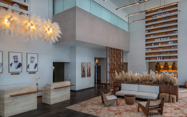 Отель Yas Plaza Circuit