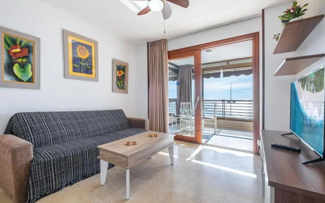 Las Arenas 1-C Apartments