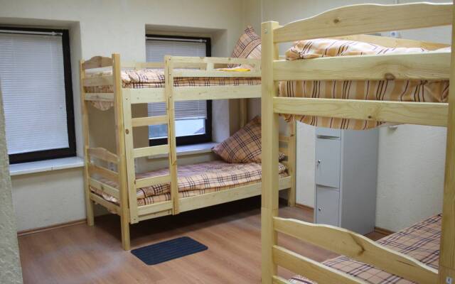 Revolucion Hostel
