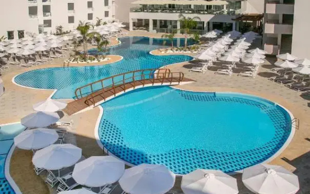Vangelis Hotel & Suites