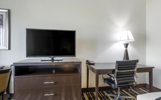 Best Western Plus Rockwall Inn & Suites