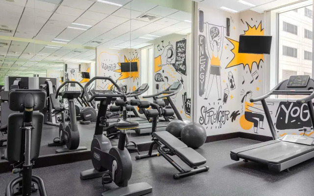 Отель ibis One Central Hotel