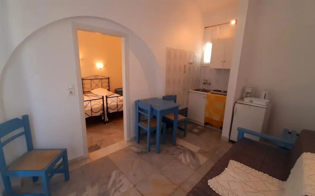 Agia Anna Hotel