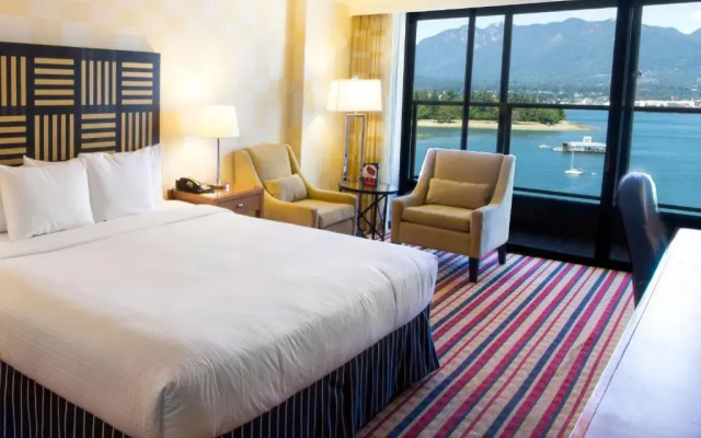 Pinnacle Hotel Harbourfront