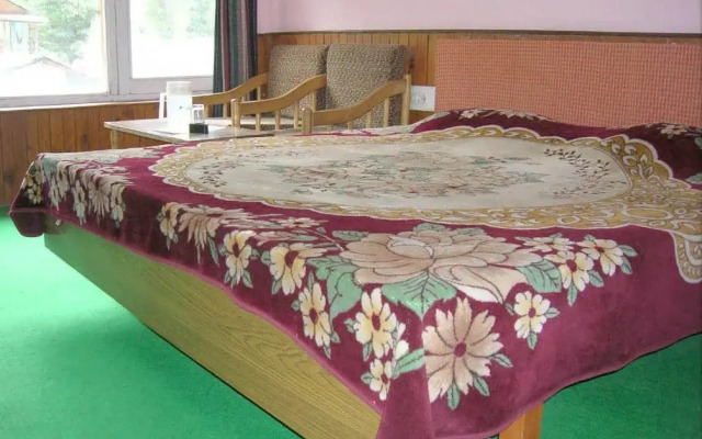 Hotel Hema Holiday Home