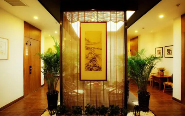 Zhengzhou Qianna Hotel