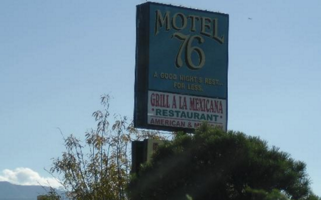 Motel 76