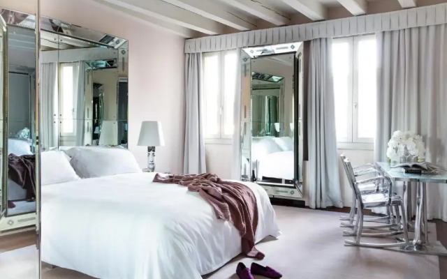 Palazzina Grassi Hotel
