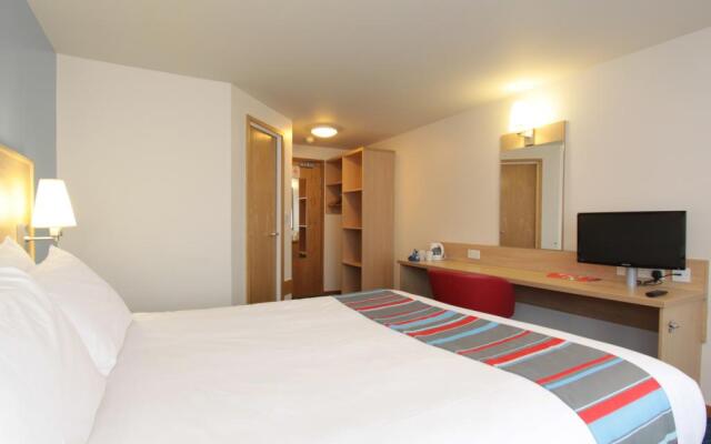 Travelodge Leeds Bradford Airport