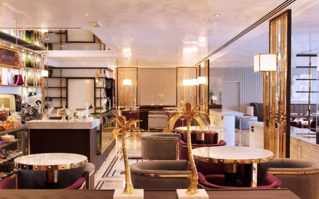 Tamani Marina Hotel and Hotel Apartments